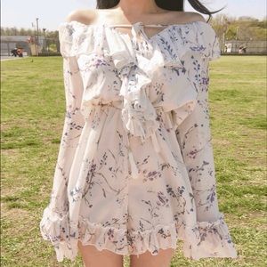 Pretty Floral Romper/Dress in Light Pink. Size S-M